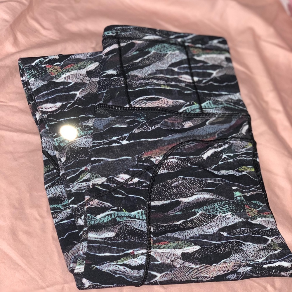 Lululemon fast and free size 2